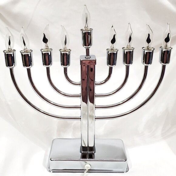 Jewish Hanukkah ELECTRIC MENORAH polished chrome with 9 flickering candle bulbs - Picture 6 of 9